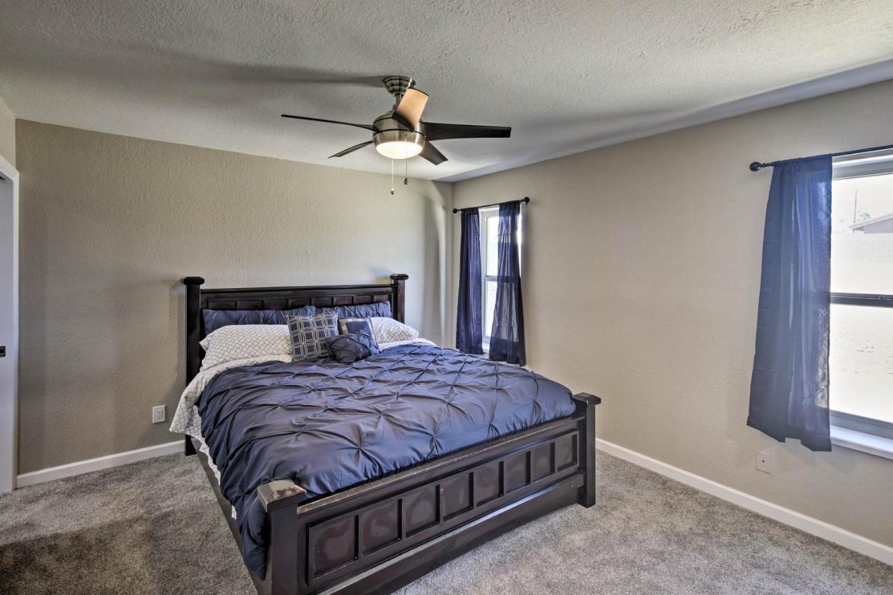 Lake Havasu Home With Pool And Mtn Views, Near Marina Lake Havasu City Exteriör bild